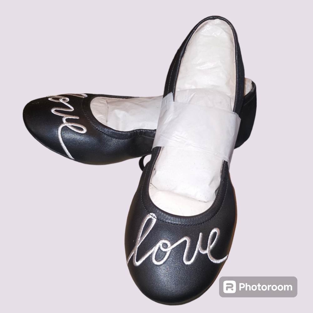 🎈🆕NWT ED by Ellen DeGeneres Black White LOVE Ballet Flats Vegan PRICE IS FIRM